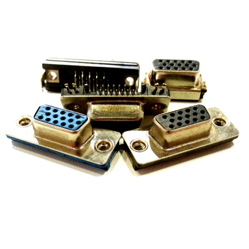 D-SUB ligzda
